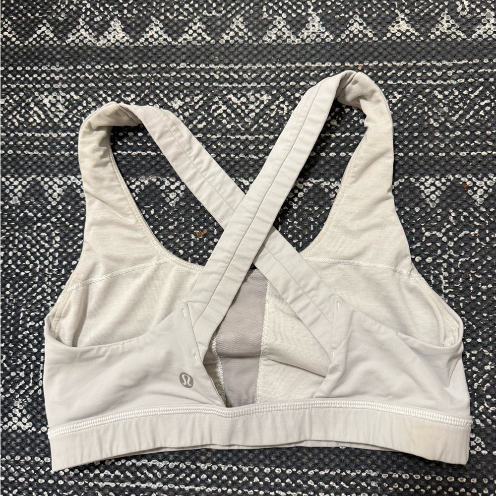 Lululemon sports bra - white size 6